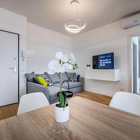 Yid Penthouse Design Apt Novoli * Florence