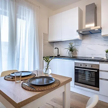 Yid Penthouse Design Apt Novoli Apartment *